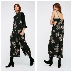 Free People Dream Big Wide Leg Printed Floral Jumpsuit Size XS